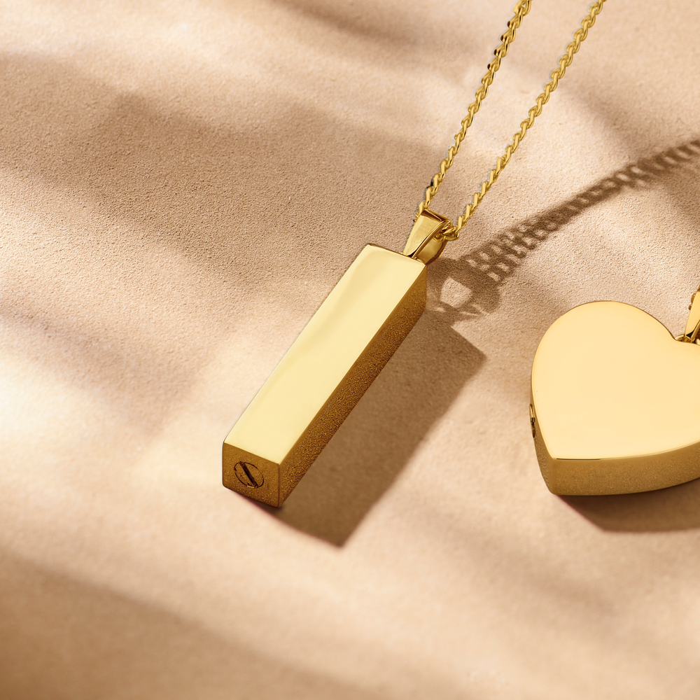 Bar ash pendant in 14 carat gold