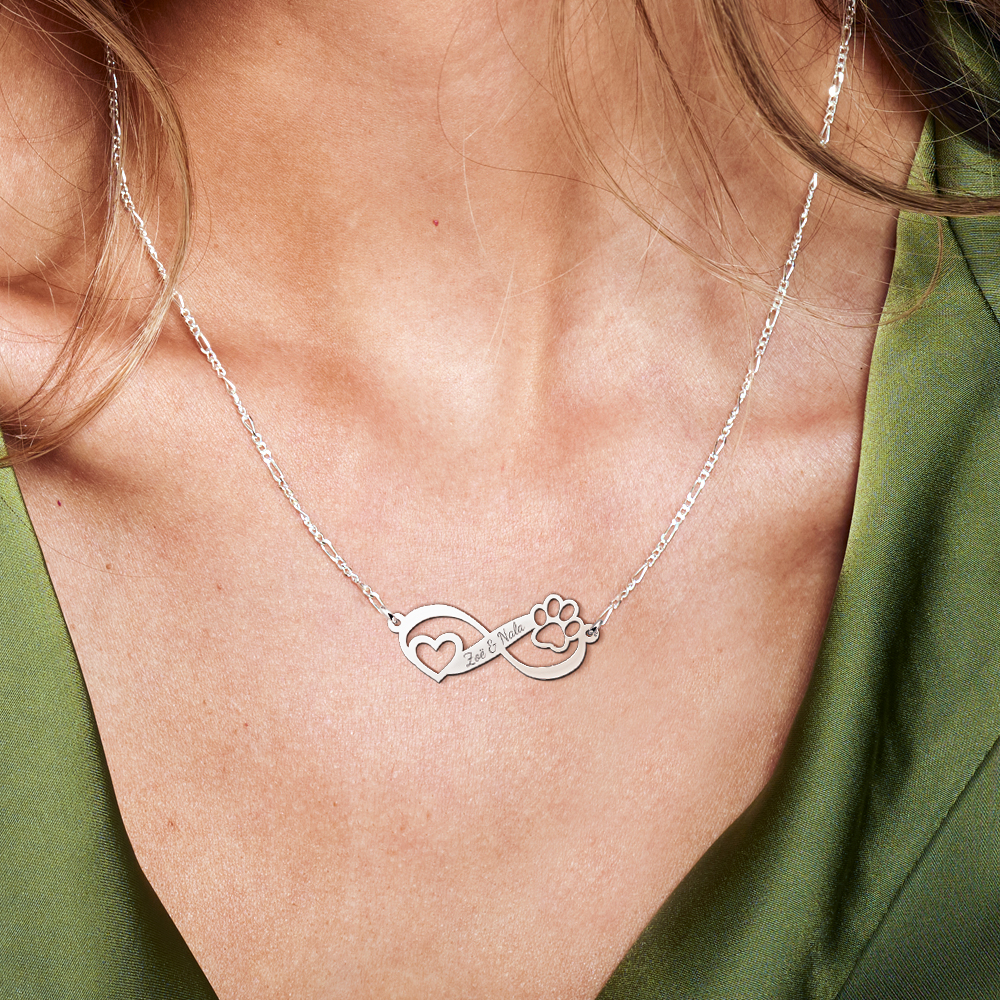 Silver pets necklace with engraving