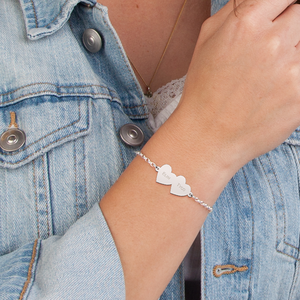 Bracelet of silver with two hearts