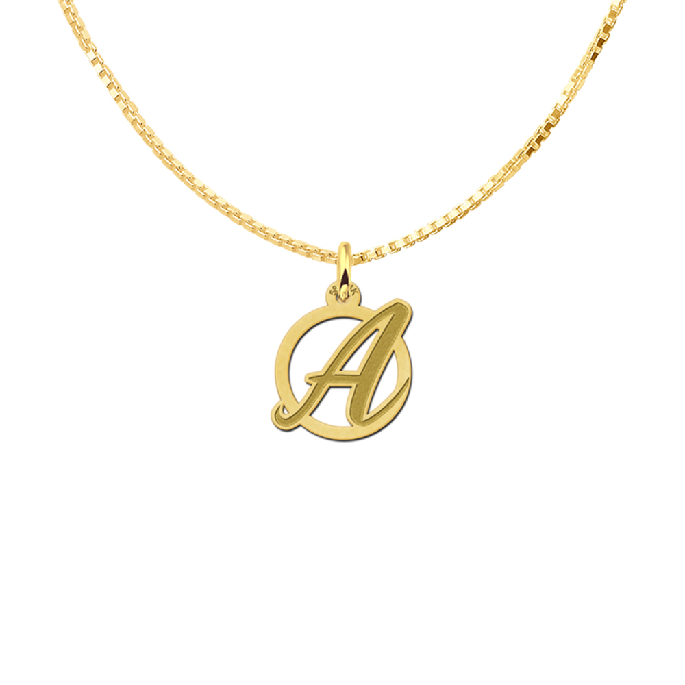 Curved letter pendant of gold