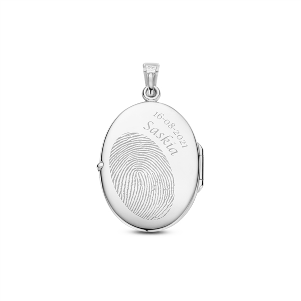 Silver oval medallion with shiny line