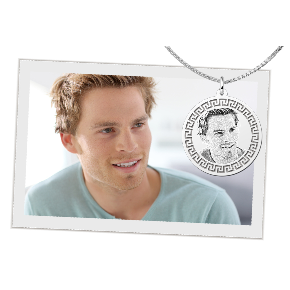 Photo necklace with hook pattern silver