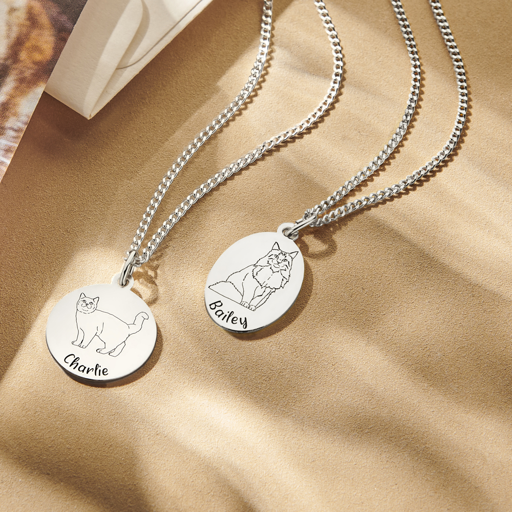 Personalised cat pendant Norwegian Forest cat silver