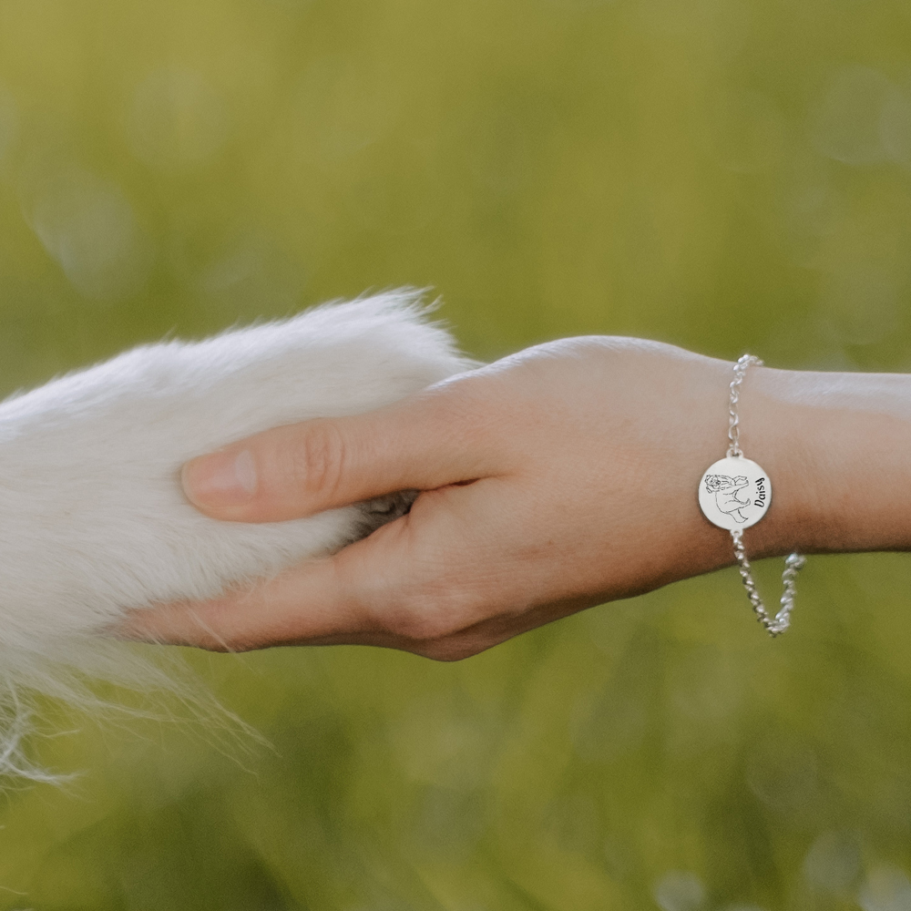 Silver bracelet with dog engraving Akita