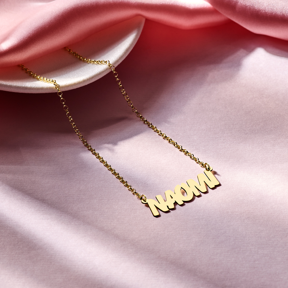 Gold name necklace, model Naomi