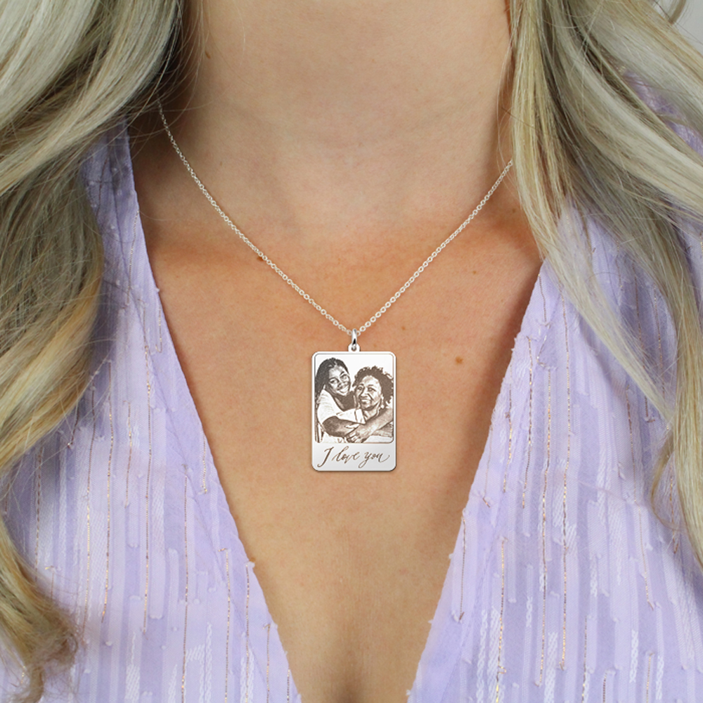 Silver photo pendant with picture and handwritten message