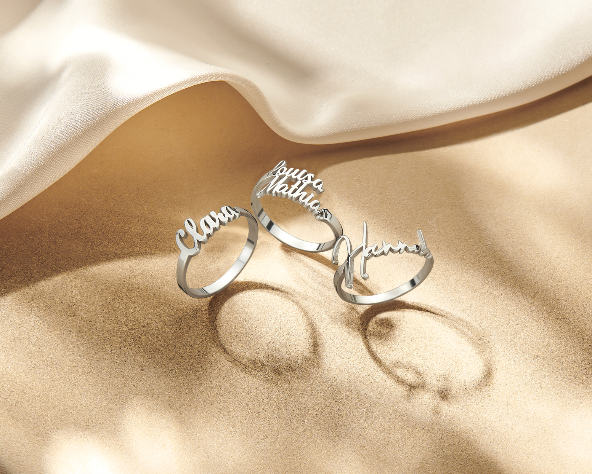 Silver name ring with 2 names | model Louisa-Mathias