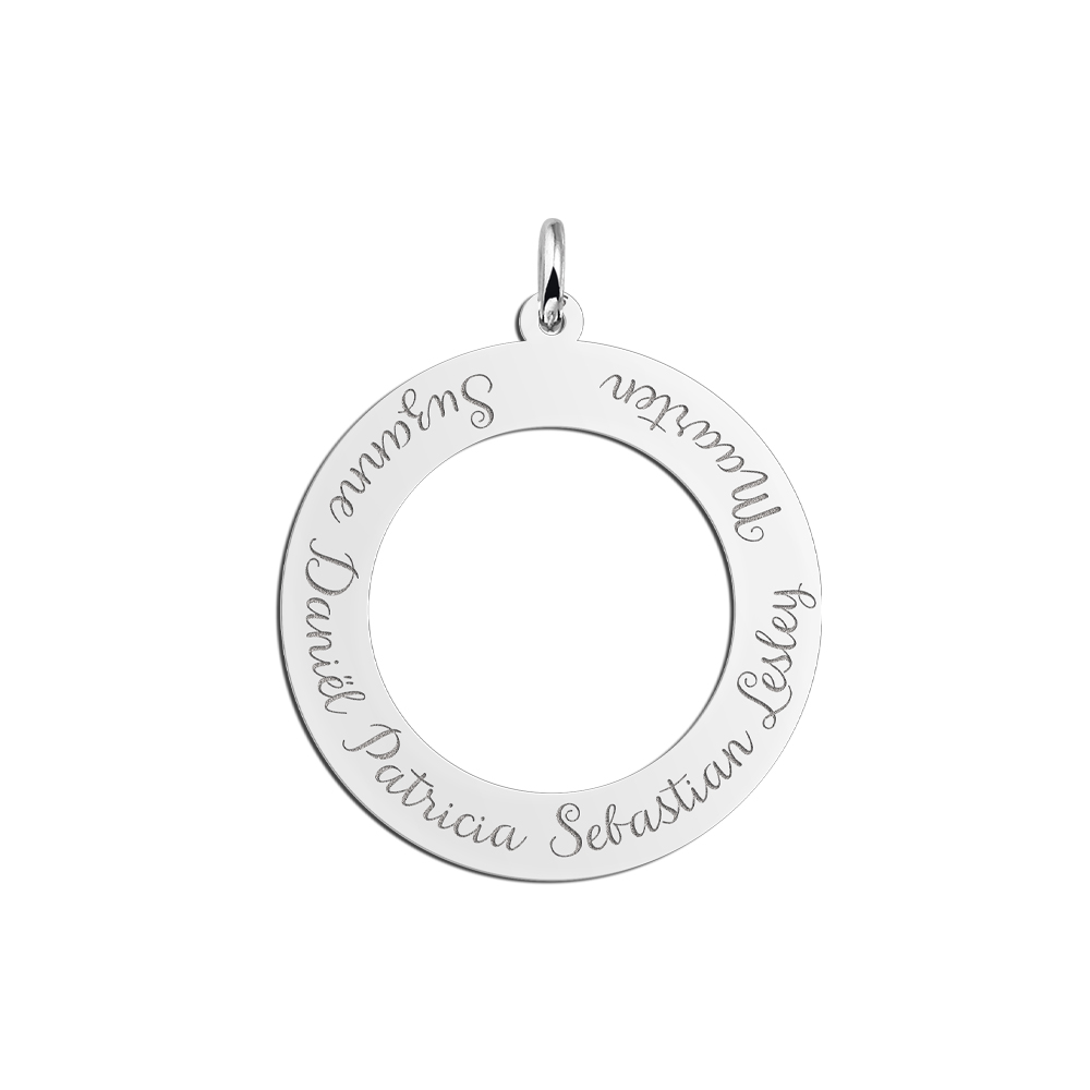 Round pendant with six names