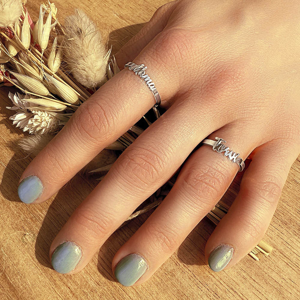 Silver name ring model Clara