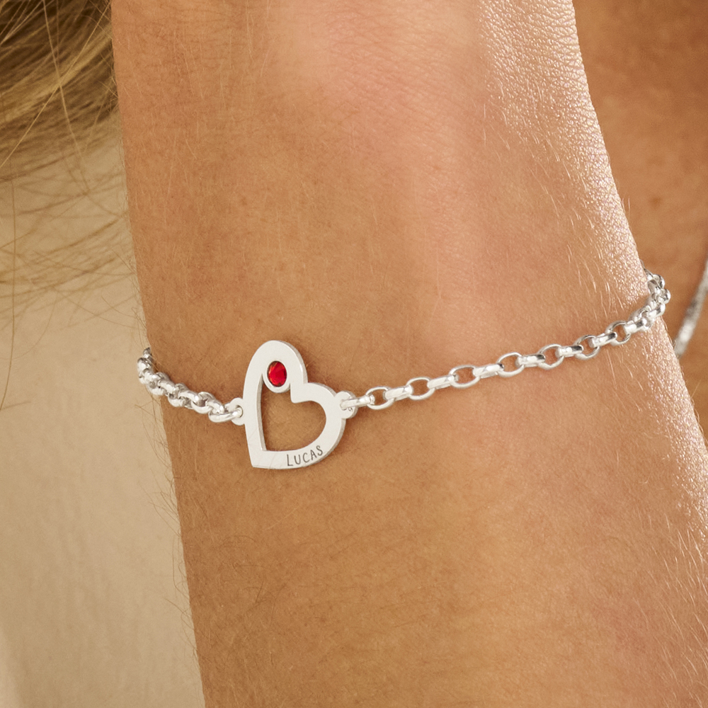 Silver heart bracelet with stone