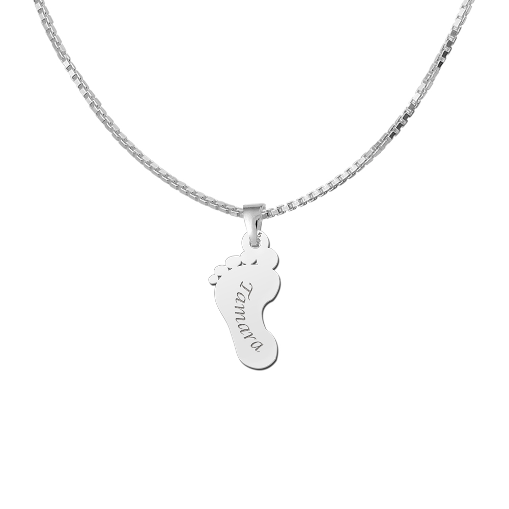 Mothers jewelry with one foot and engraving