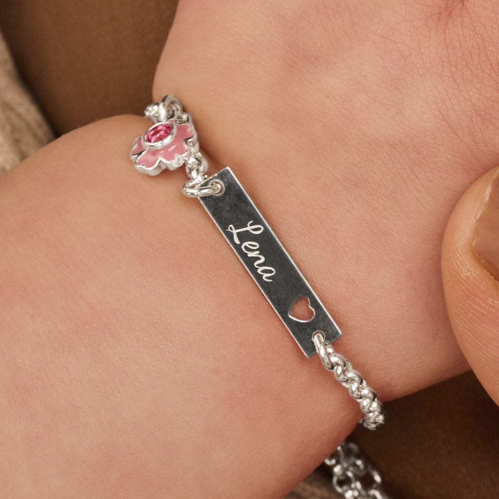 Toddler bracelet with name and heart