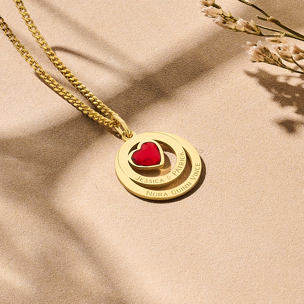 Gold necklace with swarovski stone in heart shape