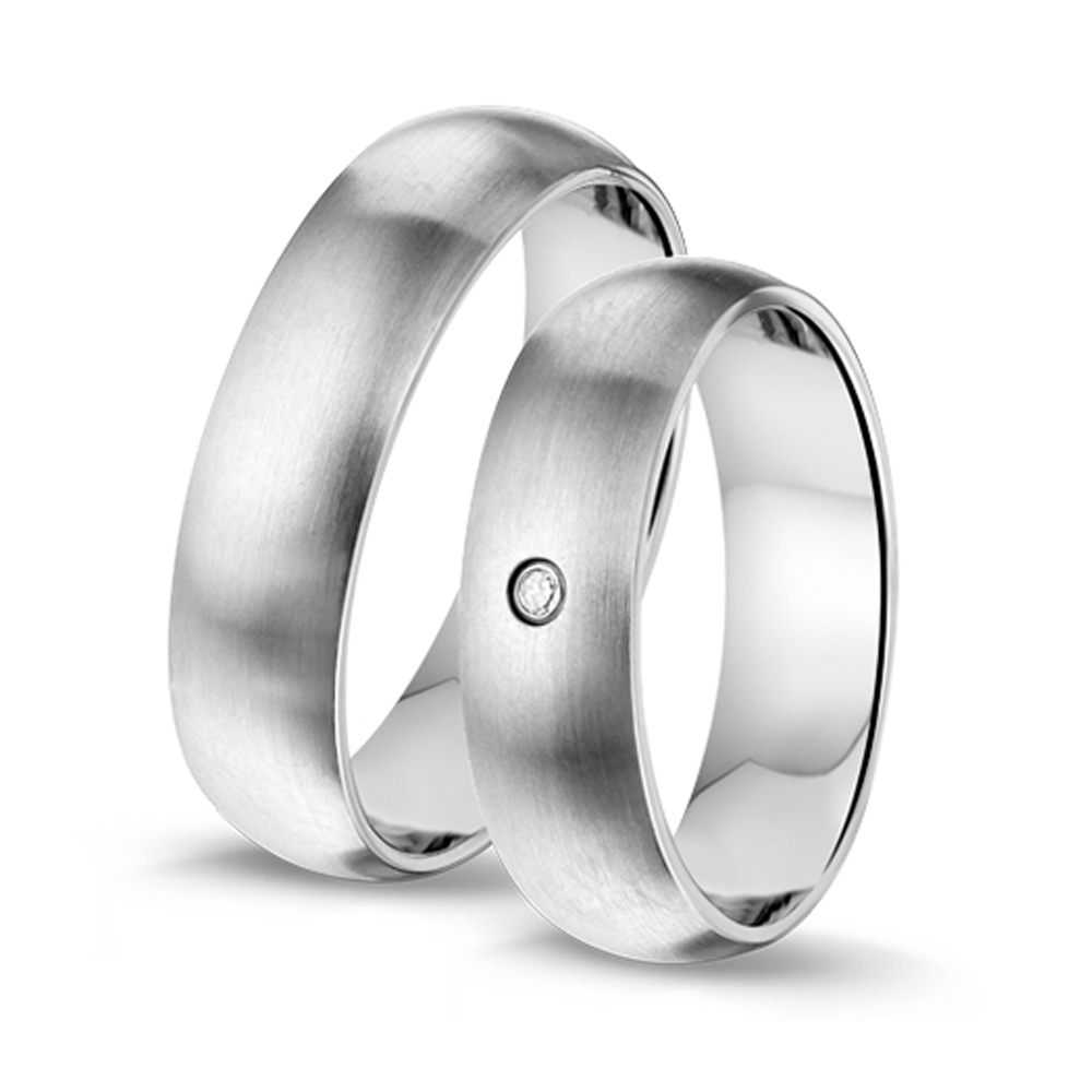 Steel friendship rings round