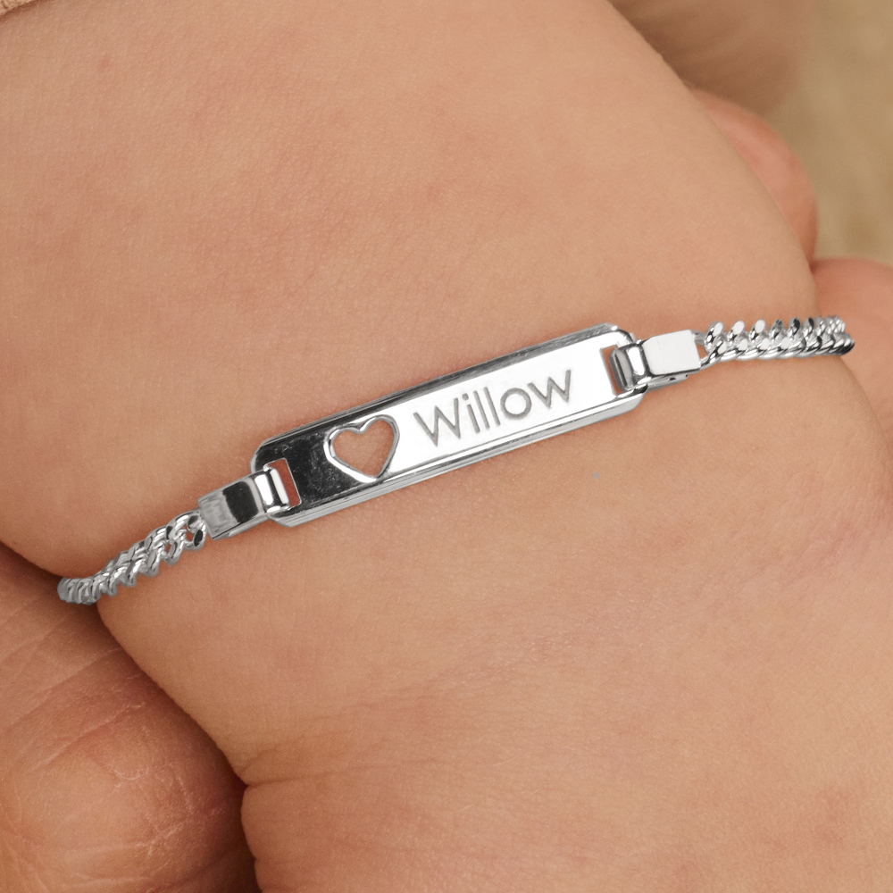 Newborn bracelet with engraving silver