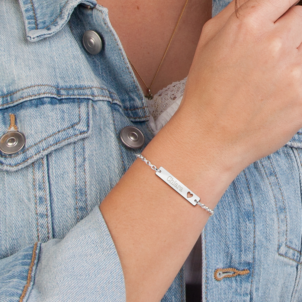 Silver bar bracelet with name and heart