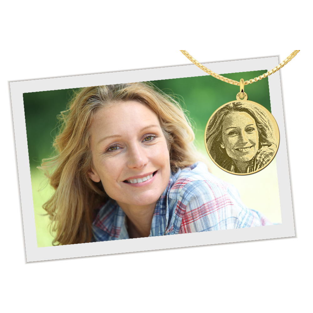 Gold photo necklace round